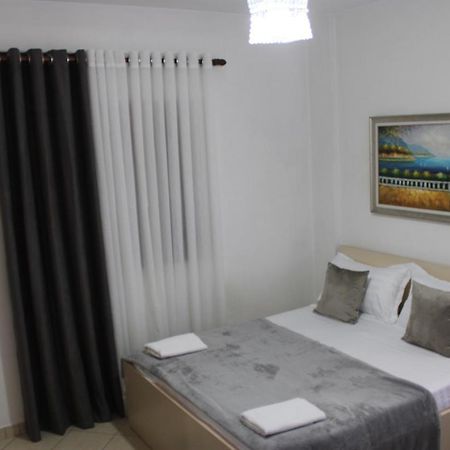 טיראנה Deni'S Family Apartment In New Blvd מראה חיצוני תמונה