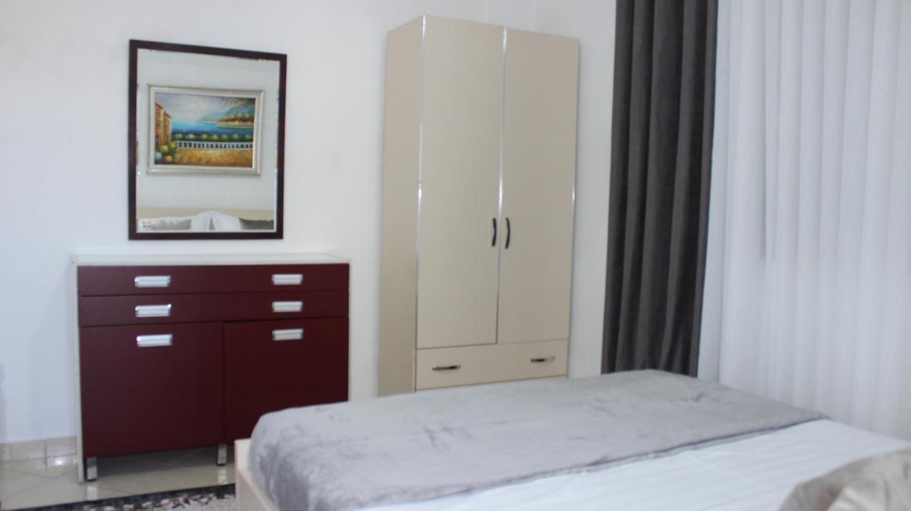 טיראנה Deni'S Family Apartment In New Blvd מראה חיצוני תמונה